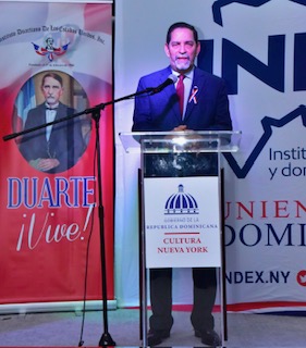 consul dominicano en nueva york habla en la ceremonia