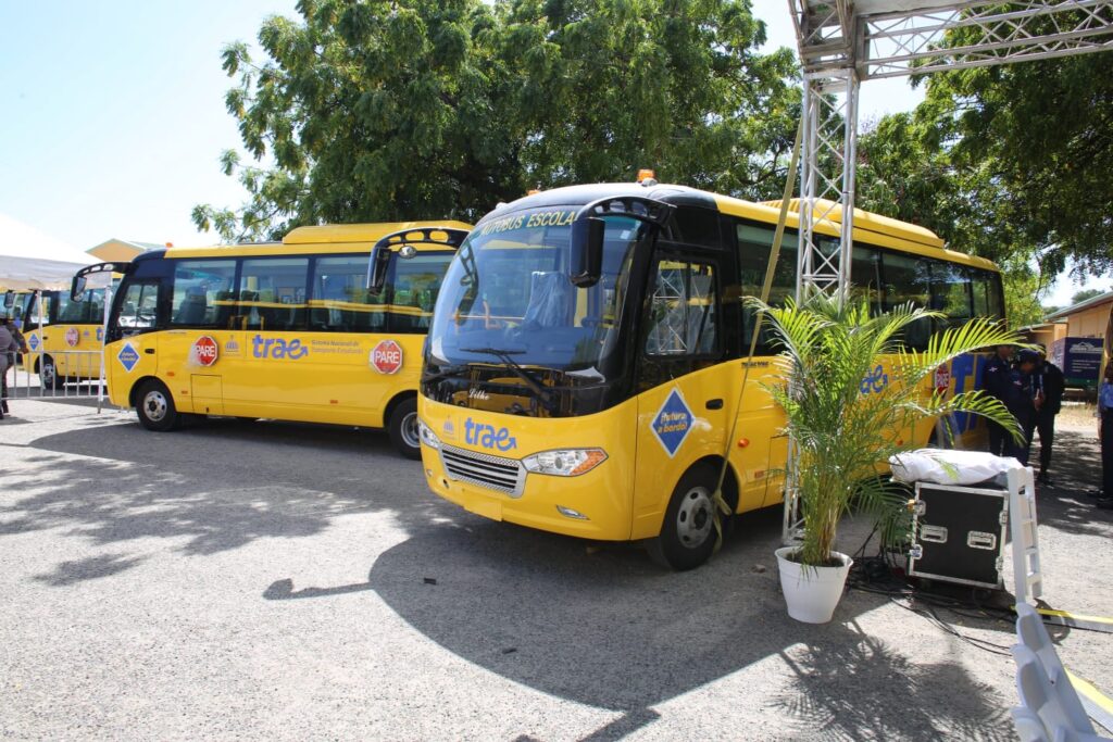 autobuses de TRAE