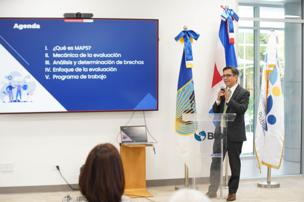 El taller fue impartido por el experto internacional y consultor, Efraín Ceballos