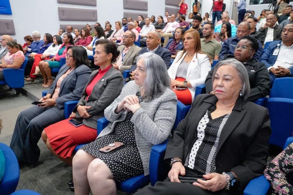 El Instituto Nacional de Formación Técnico Profesional (INFOTEP), celebró el día Nacional del Maestro con una magistral conferencia