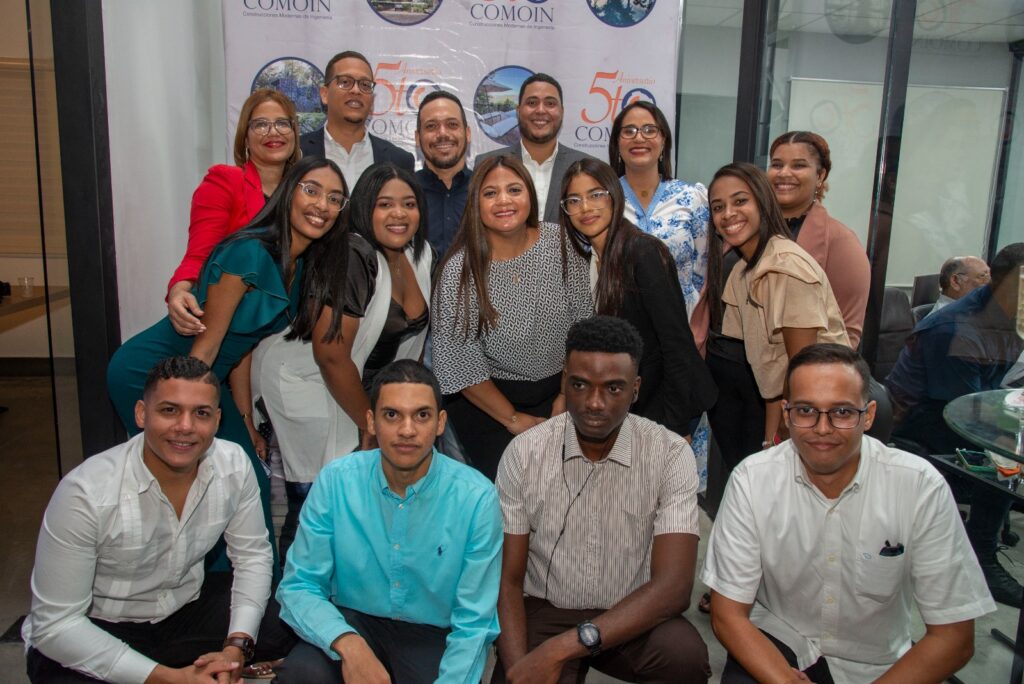 Construcciones Modernas de Ingeniería (COMOIN) celebró su 5to aniversario e inauguró su nueva oficina operativa en Santo Domingo, 