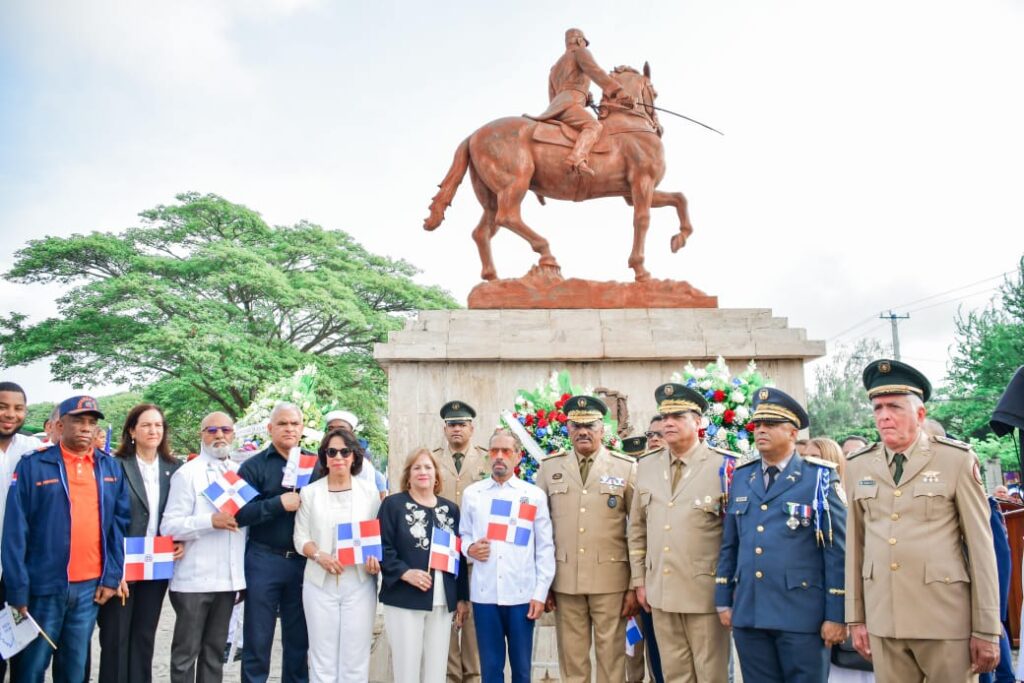 La Presidencia de la República Dominicana, a través de la Comisión Permanente de Efemérides Patrias, Ministerio de Defensa,