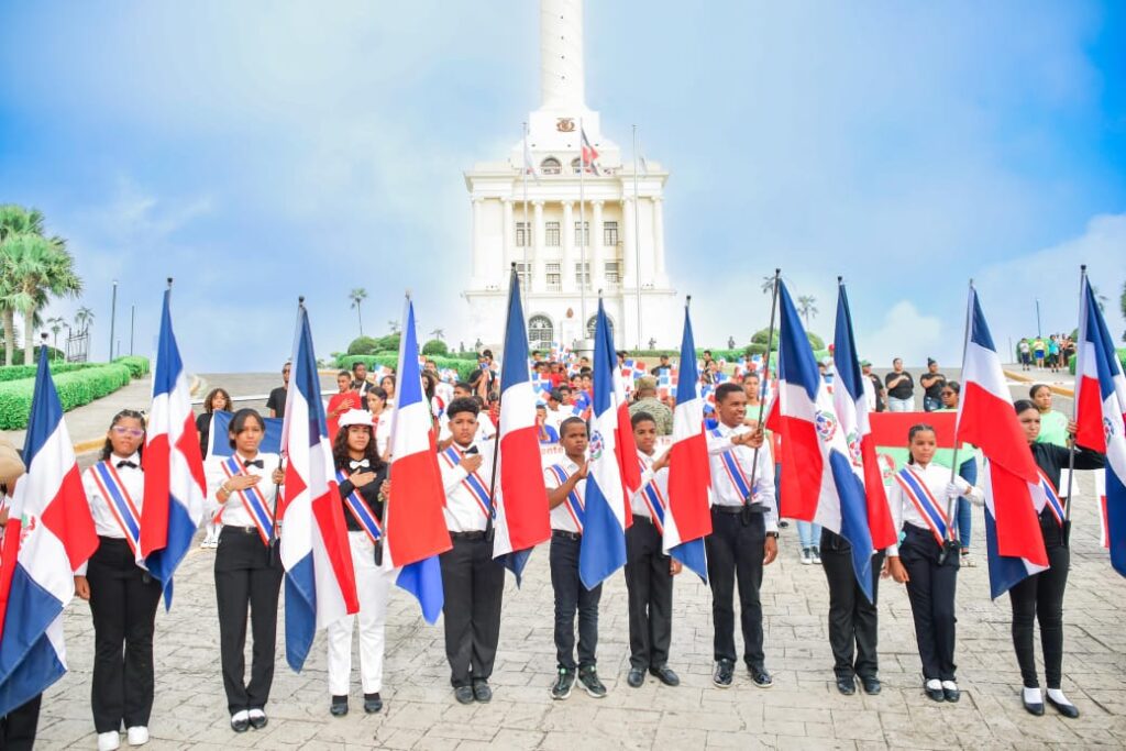 La Presidencia de la República Dominicana, a través de la Comisión Permanente de Efemérides Patrias, Ministerio de Defensa,