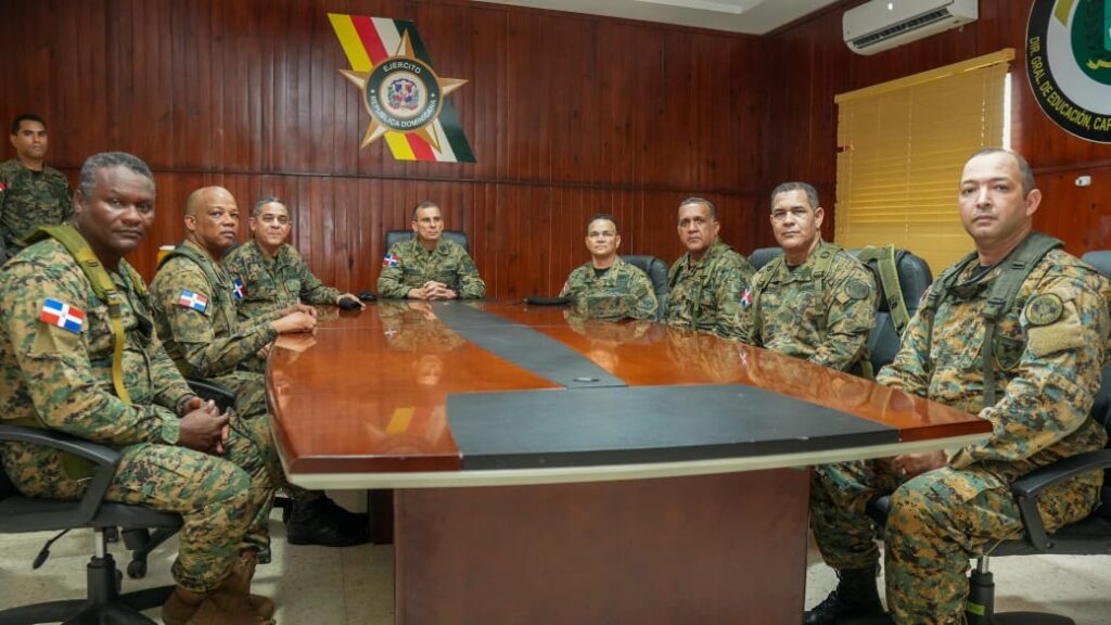 El Comandante General del Ejército de República Dominicana, Mayor General Jorge Iván Camino Pérez, realizó una visita a las instalaciones 