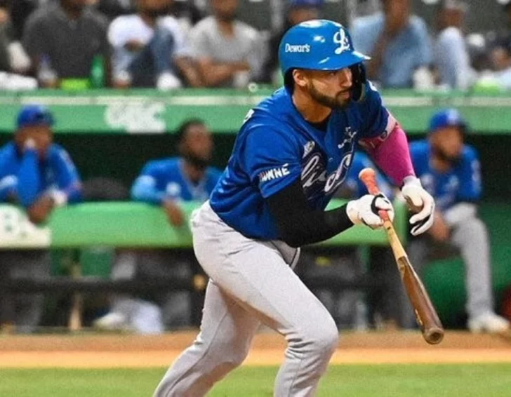 Los Tigres del Licey definieron el destino del juego en las primeras dos entradas para vencer a las Estrellas cuatro carreras por tres 