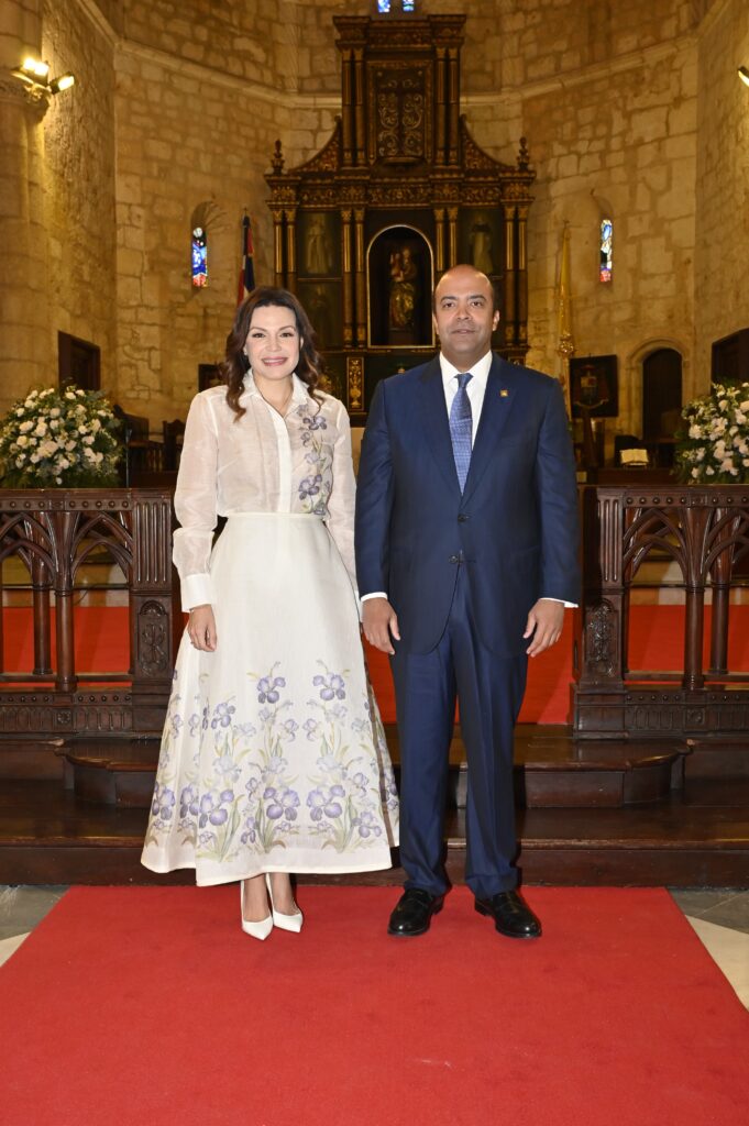 Con una misa de acción de gracias en la Catedral Primada de América, el Banco deReservas celebró sus 83 años de fundado con grandes