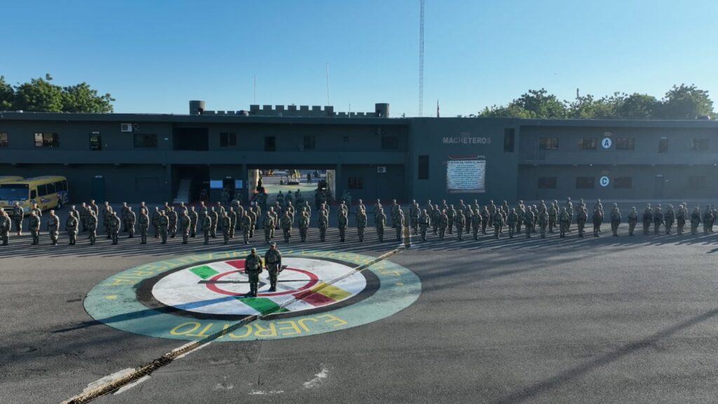 En el marco de la última reunión del Consejo de Seguridad y Defensa Nacional, el Comandante General del Ejército,