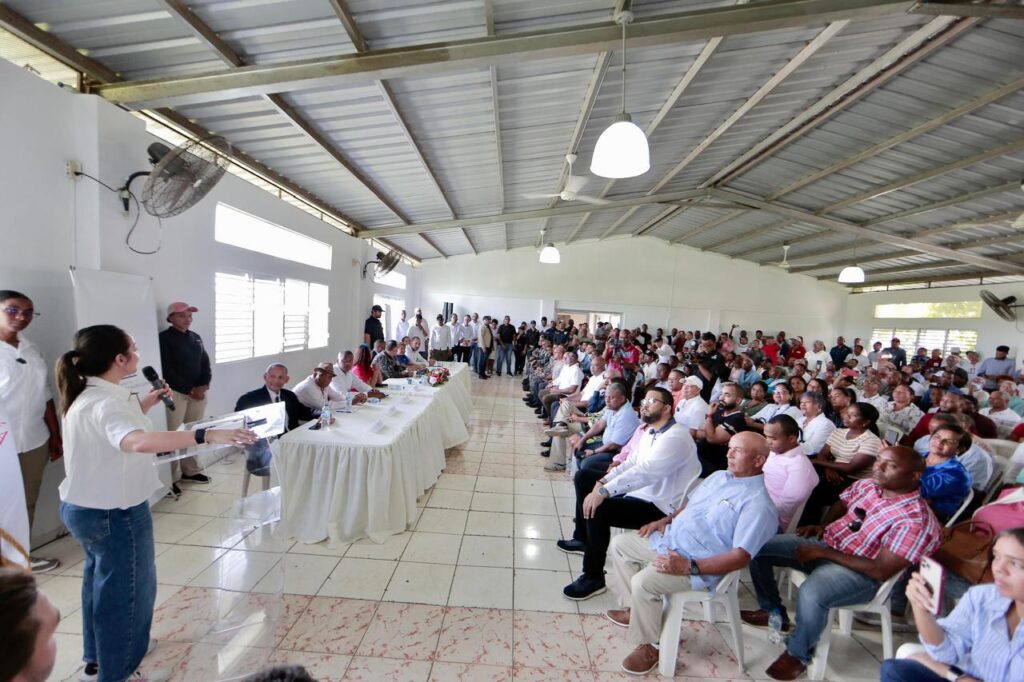 para combatir la inseguridad, mediante la colaboración entre las comunidades y las autoridades, fue presentado el primer Comité de Seguridad