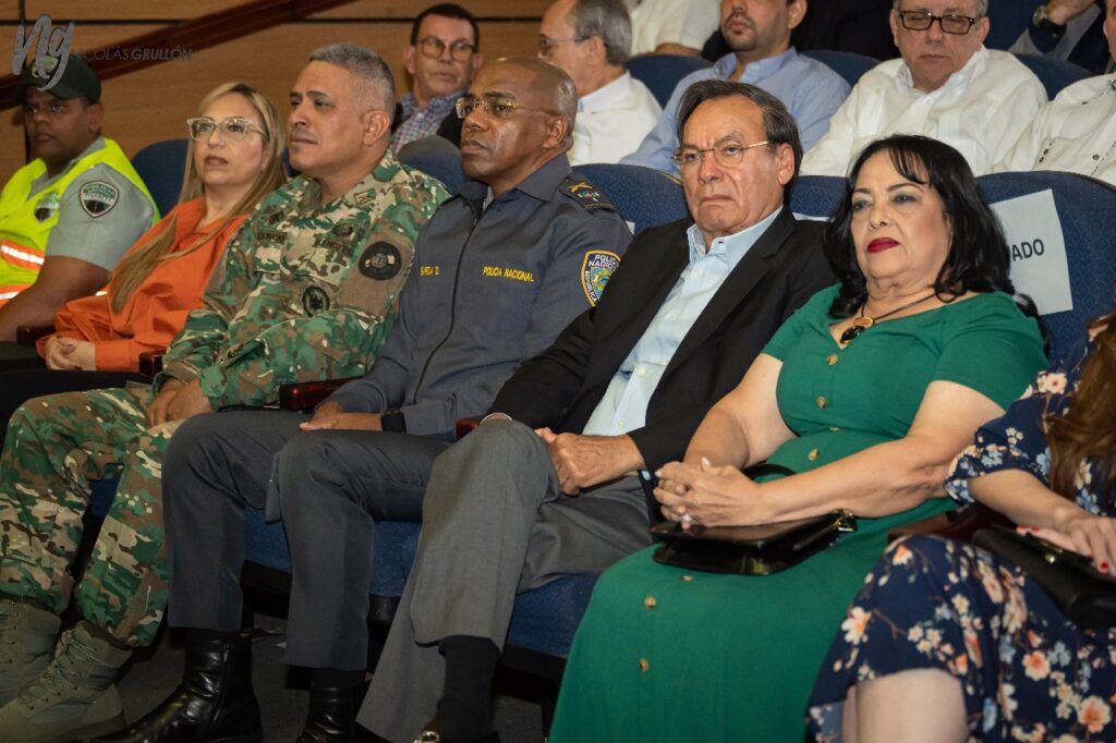 El Grupo de Amigos La Peñita celebró un evento especial en el Teatro Don Bosco para rendir homenaje a Don Pablo Grullón, un visionario