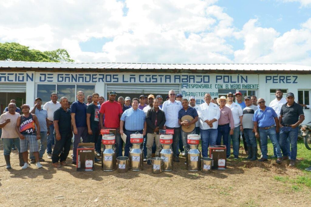 El Programa de Mejoramiento de la Ganadería en la República Dominicana (PROMEGAN) ha beneficiado a más de 1,700 productores