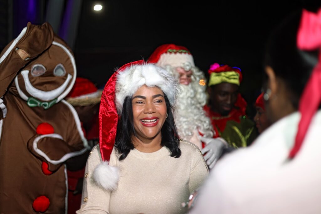 En un ambiente de alegría y celebración, la diputada Leyvi Bautista dio inicio a su tradicional evento, la "Mañanitas Navideñas",