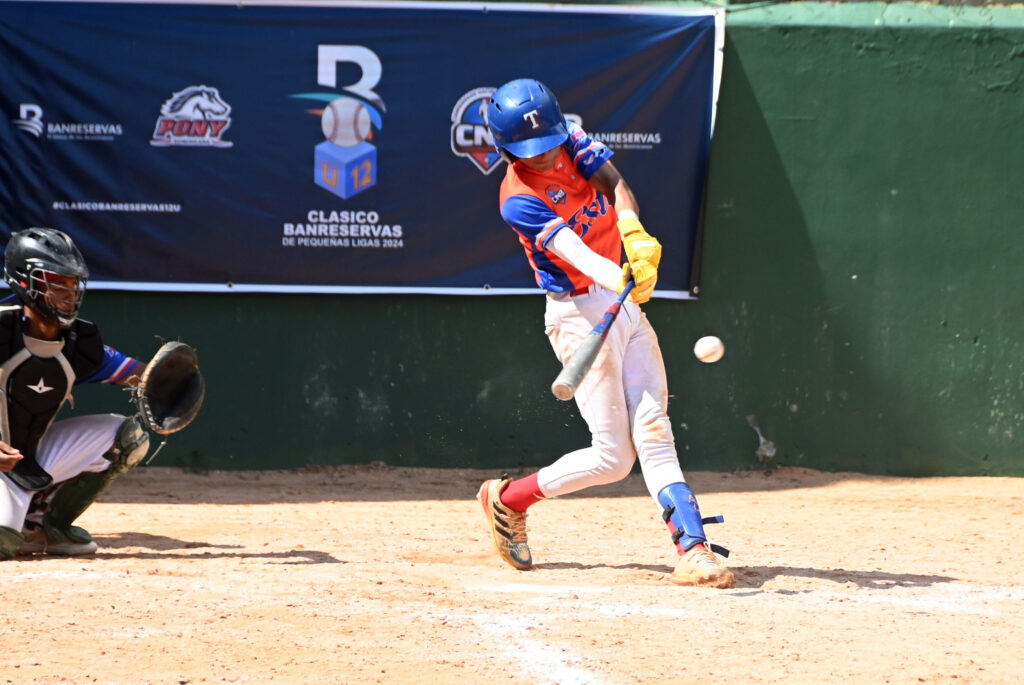 Los equipos representantes de la zona Este, La Romana e Higüey, avanzaron este fin de semana a las semifinales del Clásico Béisbol Infantil