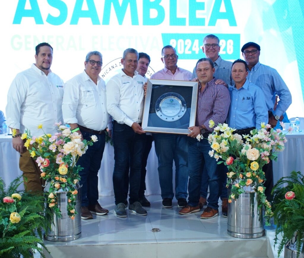 La Asociación Dominicana de Productores de Leche (Aproleche) celebró este jueves su Asamblea Ordinaria y Eleccionaria,