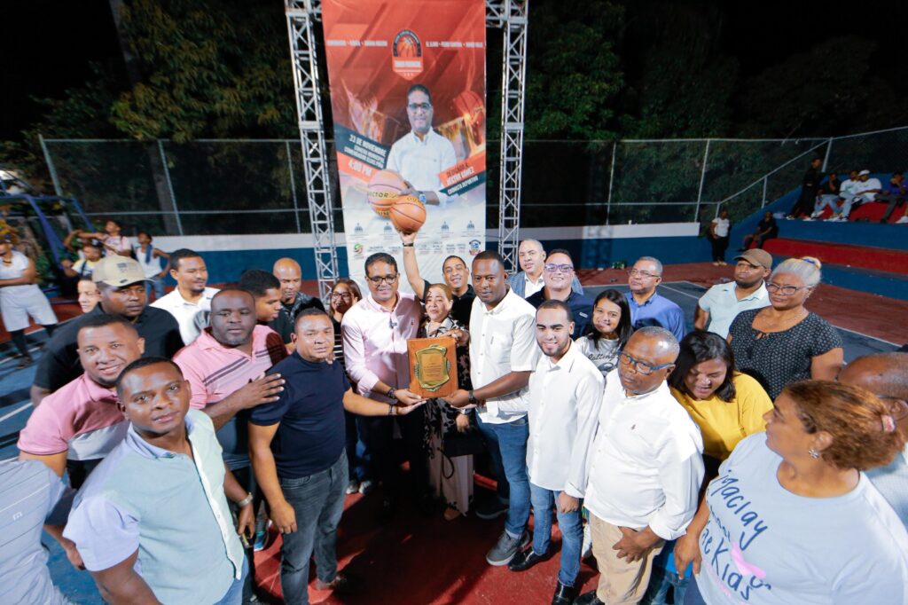 Con gran éxito fue celebrada la gran final de la Copa Carlos Ogando del torneo provincial de baloncesto que reunió a equipos de diversas 