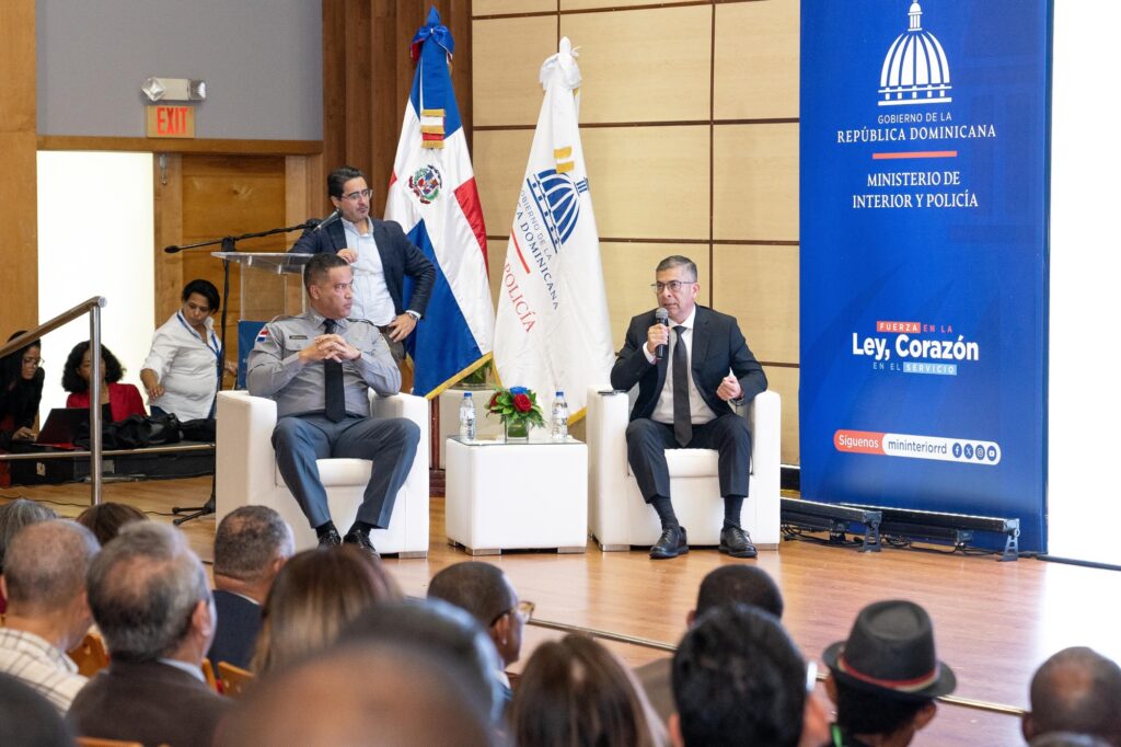 El Ministerio de Interior y Policía celebró el Primer Foro Nacional de Derechos Humanos y Seguridad Ciudadana con tres paneles,