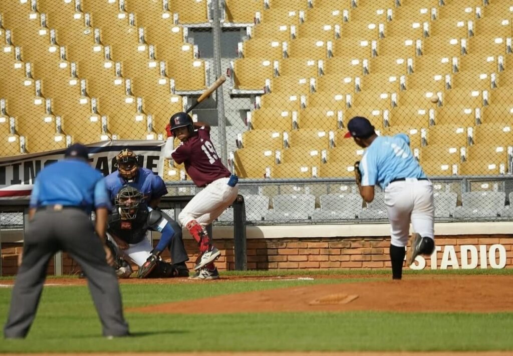 Los equipos Red, Light Blue, Royal Blue y Black siguen en la cima de la tercera temporada de la Amateur Scouting League (ASL), que organiza la oficina de MLB en República Dominicana.