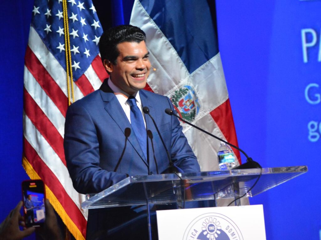 El saneamiento en República Dominicana vive un momento histórico. Bajo el liderazgo del presidente Luis Abinader y la gestión de Wellington Arnaud al frente de INAPA, el país lleva adelante una transformación estructural