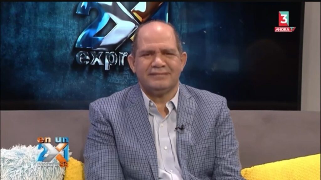 El dirigente político Fernando Paniagua, conocido como “Nando”, presentó la evolución de su iniciativa Nando con Luis 24, que ahora se denomina Caminando, un proyecto que, según afirmó, busca mantener un contacto constante con las comunidades y responder a sus necesidades de manera directa y transparente.