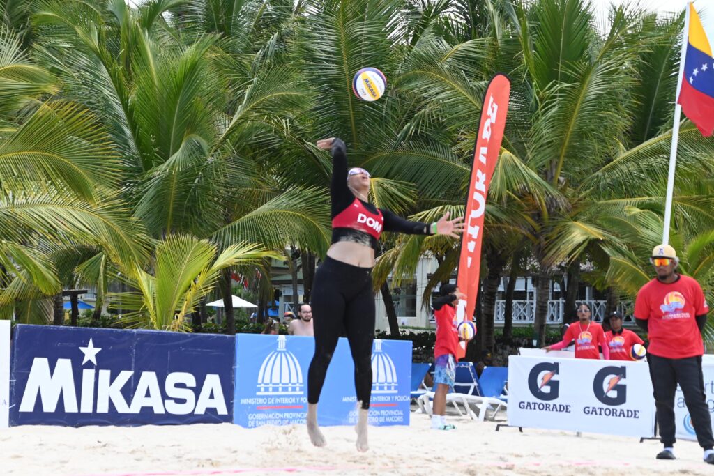 Equipos de 12 países se disputarán desde este viernes los boletos al Mundial de voleibol de playa en el clasificatorio Norceca que se realizará en el país durante todo este fin de semana.
