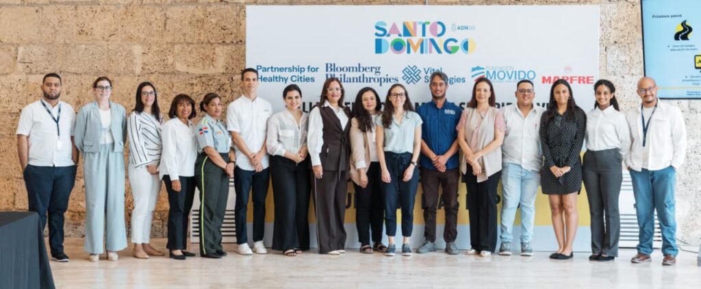 La Alcaldía del Distrito Nacional, en coordinación con la Alianza de Ciudades Saludables, está realizando talleres para concientizar a instituciones gubernamentales, comunicadores y a la sociedad civil sobre la campaña de seguridad vial “Ni un chin más rápido”.
