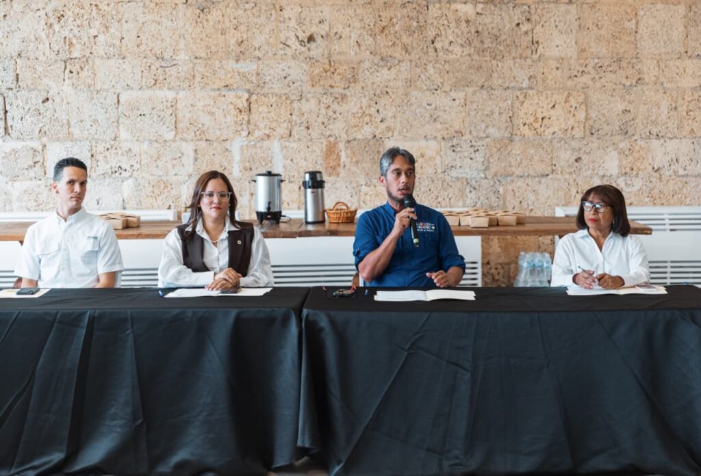 La Alcaldía del Distrito Nacional, en coordinación con la Alianza de Ciudades Saludables, está realizando talleres para concientizar a instituciones gubernamentales, comunicadores y a la sociedad civil sobre la campaña de seguridad vial “Ni un chin más rápido”.