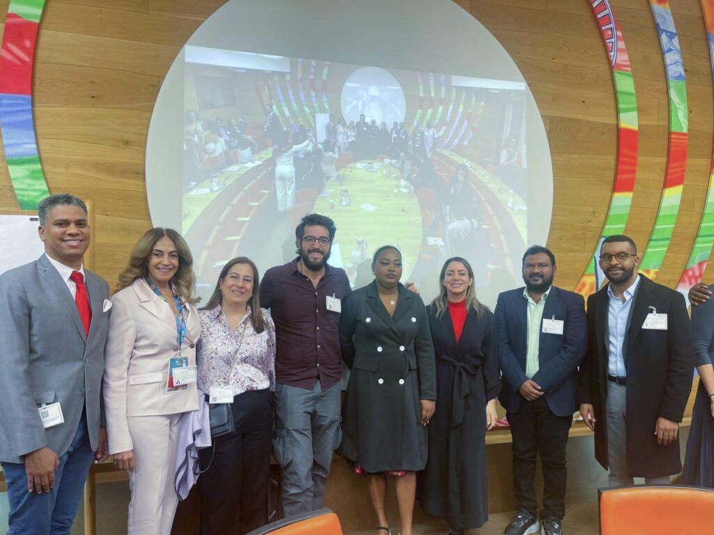 La directora general de la Dirección de Desarrollo Social Supérate (DDSS), Gloria Reyes, participó en el panel “Future of Family Farming: Policy Innovations for Young Farmers”, dentro del World Food Forum 2025, organizado por la Organización de las Naciones Unidas para la Alimentación y la Agricultura (FAO), con el apoyo del IFAD y el Decenio de las Naciones Unidas para la Agricultura Familiar (UNDFF).