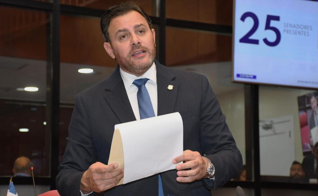 Ante la crítica situación que vive la provincia de San José de Ocoa tras siete días de lluvias ininterrumpidas y los efectos devastadores de la tormenta Melissa, el senador Aneudy Ortiz Sajiún hizo un llamado urgente al presidente Luis Abinader y al Gobierno dominicano para que se declare la provincia en estado de emergencia y se tomen medidas inmediatas para proteger a las familias afectadas.