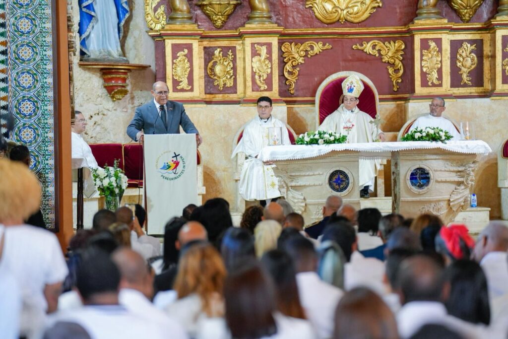 Con una misa de acción de gracias celebrada en la iglesia Santa Bárbara de la Zona Colonial, el Instituto Nacional de Formación Técnico Profesional (INFOTEP) conmemoró su 45.º aniversario, resaltando una trayectoria de expansión, innovación y transformación que ha impactado la vida de más de 13 millones 629 mil dominicanos y dominicanas en cuatro décadas y media de servicio al desarrollo nacional.