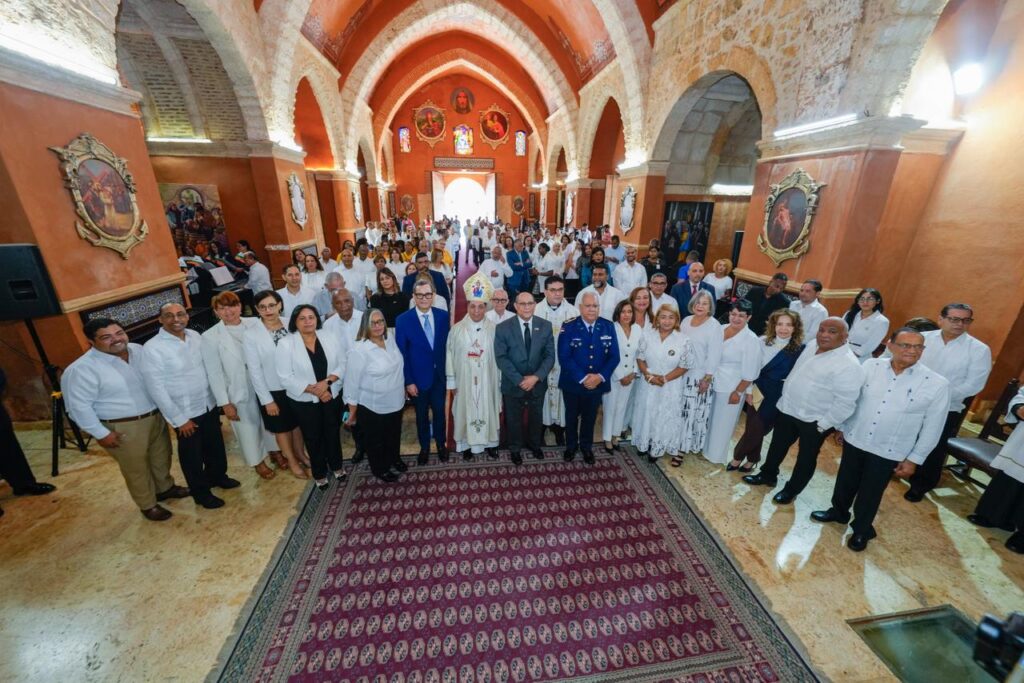 Con una misa de acción de gracias celebrada en la iglesia Santa Bárbara de la Zona Colonial, el Instituto Nacional de Formación Técnico Profesional (INFOTEP) conmemoró su 45.º aniversario, resaltando una trayectoria de expansión, innovación y transformación que ha impactado la vida de más de 13 millones 629 mil dominicanos y dominicanas en cuatro décadas y media de servicio al desarrollo nacional.