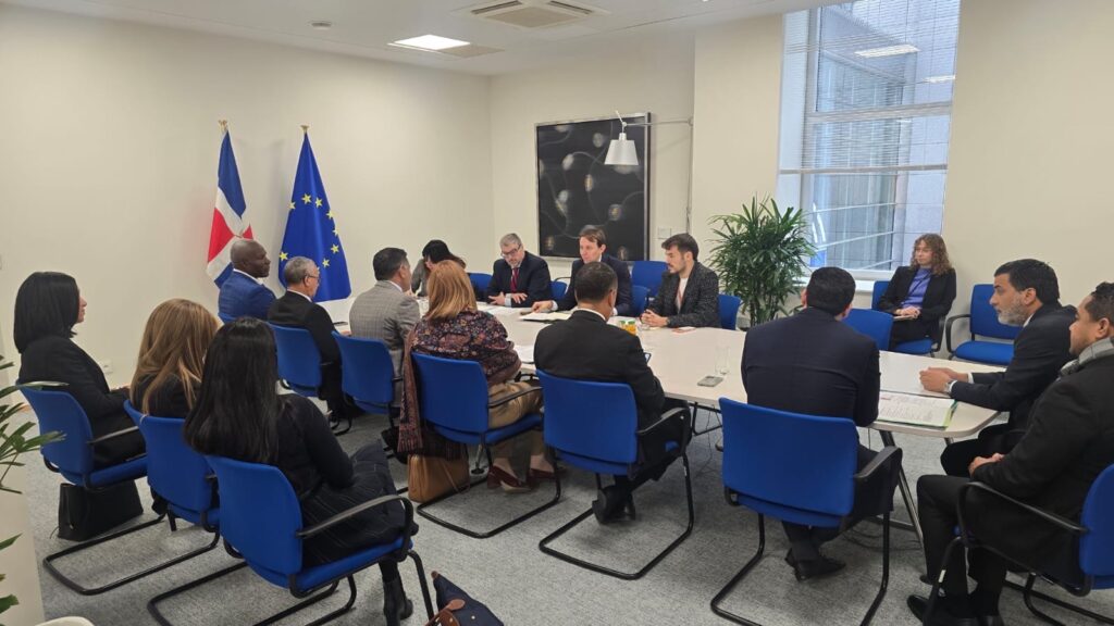  El diputado Ignacio Aracena encabezó la comisión de trabajo conjunta del Parlamento Europeo (EUROLA), representando al Congreso de la República Dominicana en una reunión oficial de intercambio parlamentario.