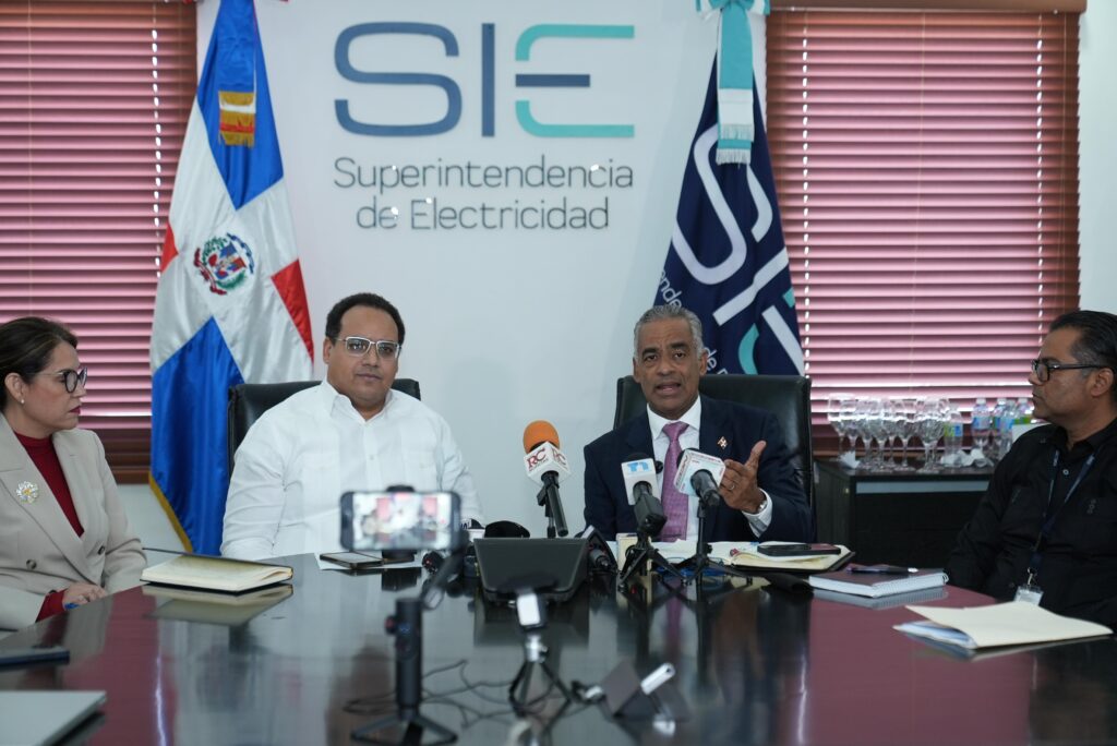 El ministro de Energía y Minas, Joel Santos, informó este viernes que Comité de Fallas del Organismo Coordinador del Sistema Eléctrico Nacional Interconectado (OC-SENI), ha identificado hallazgos preliminares que aportan datos relevantes al proceso.