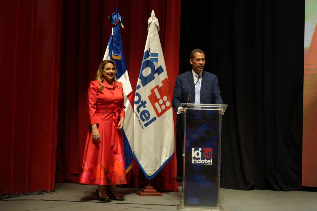 El Instituto Dominicano de las Telecomunicaciones (Indotel) presentó el documental de National Geographic “El Último Secreto de Cleopatra”, una producción que narra los hallazgos y descubrimientos científicos de la arqueóloga dominicana Kathleen Martínez sobre la vida y legado de la faraona egipcia Cleopatra.