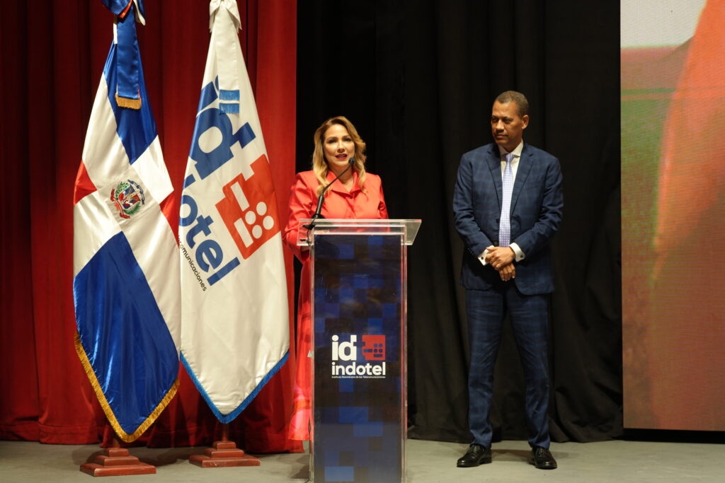 El Instituto Dominicano de las Telecomunicaciones (Indotel) presentó el documental de National Geographic “El Último Secreto de Cleopatra”, una producción que narra los hallazgos y descubrimientos científicos de la arqueóloga dominicana Kathleen Martínez sobre la vida y legado de la faraona egipcia Cleopatra.