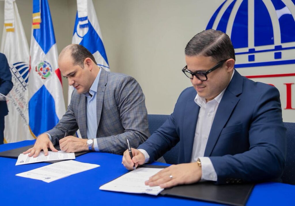 El Instituto Nacional de Bienestar Estudiantil (INABIE) y el Instituto Dominicano para la Calidad (INDOCAL) firmaron un convenio de colaboración interinstitucional orientado a fortalecer la gestión operativa y la transparencia del INABIE, así como garantizar servicios más eficientes y confiables para la comunidad estudiantil del sistema público.