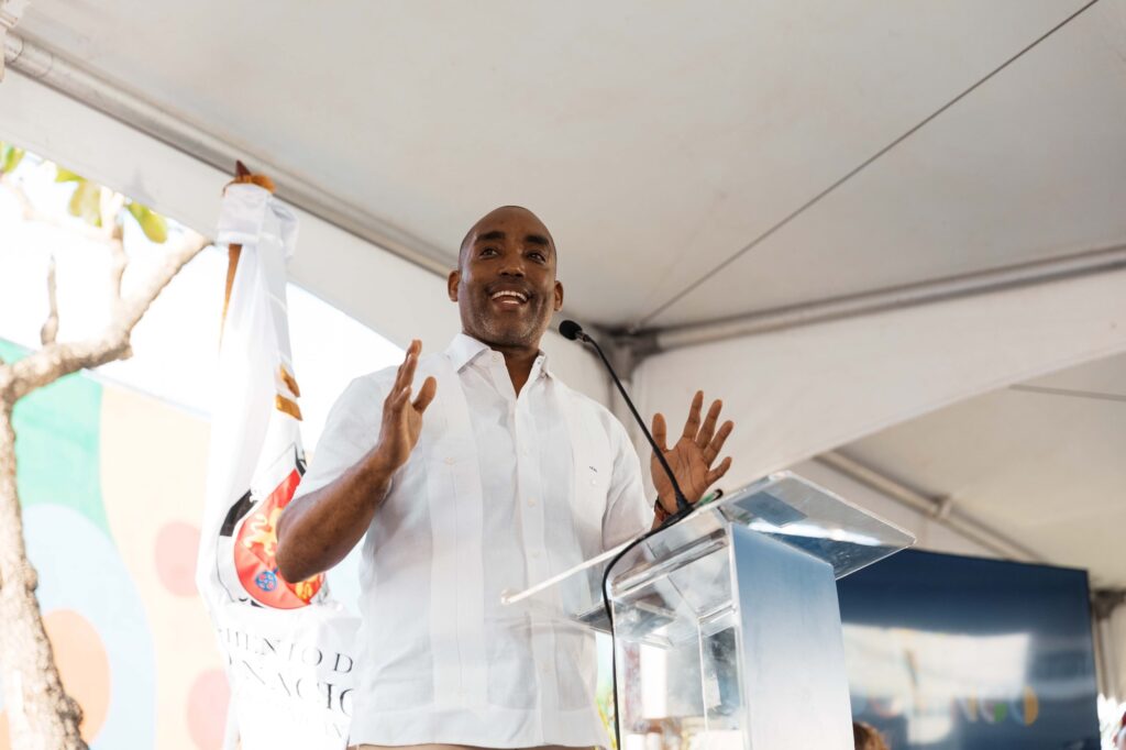 Carolina Mejía inauguró el parque lineal Villa María, una recuperación integral que devuelve aceras para que los ciudadanos transiten libremente y disfruten de un nuevo espacio caracterizado por el orden.