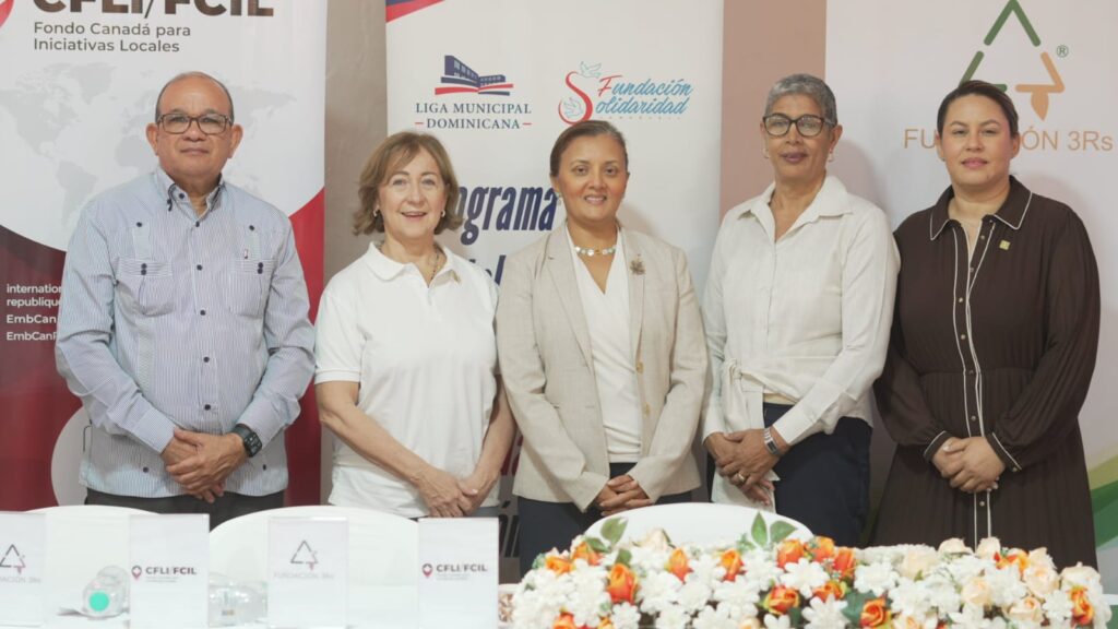 Alrededor de 161 mujeres, fueron capacitadas en la gestión municipal de residuos y en iniciativas productivas sostenibles con enfoque en género en los municipios de Sánchez y Samaná.