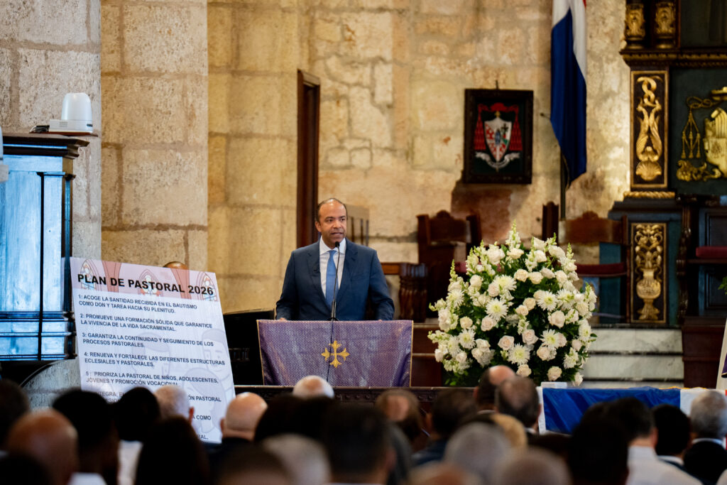 La Refinería Dominicana de Petróleo (Refidomsa) conmemoró este martes
24 de febrero su 53 aniversario con una solemne eucaristía en la Catedral Primada de América,
donde su presidente, Samuel Pereyra, informó que la empresa obtuvo utilidades netas por
RD$3,208 millones en 2025, lo que representa un crecimiento interanual de 31% respecto al
año anterior.