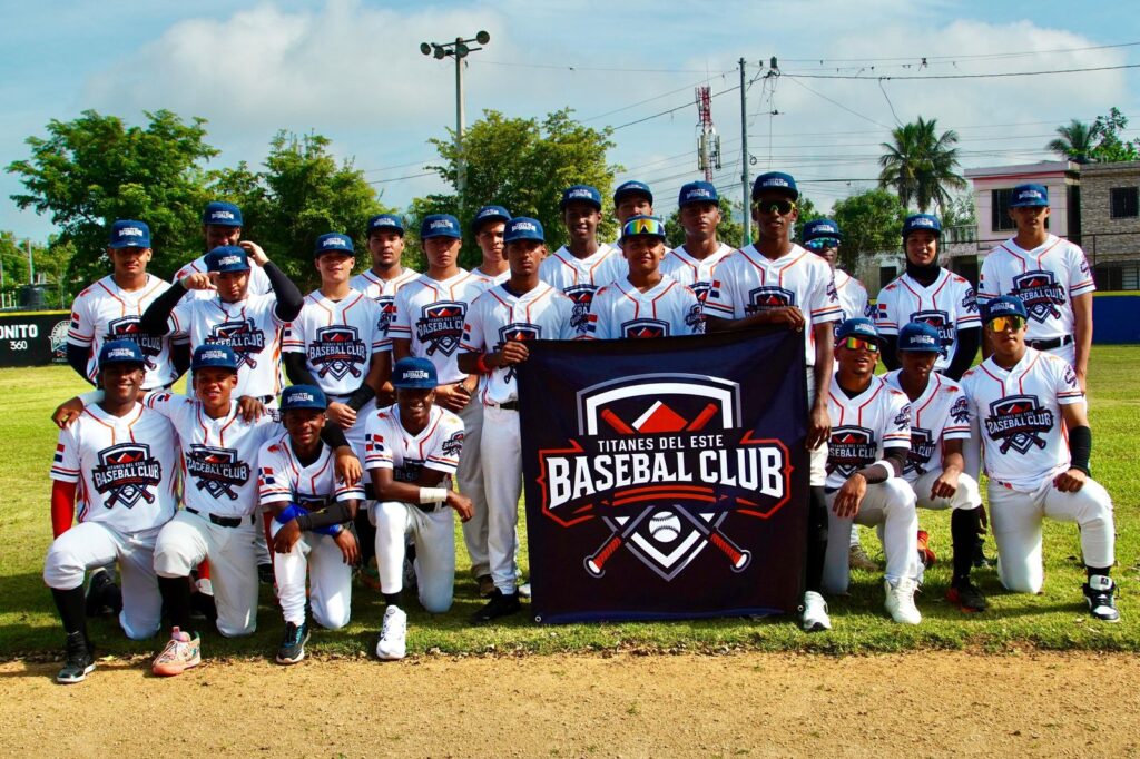 El conjunto de Titanes del Este Baseball Club avanzó a la Gran Final del Torneo Provincial Clase “A” tras imponerse con pizarra de 4 carreras por 2 al combinado de Polanco Baseball Academy, en un cerrado partido lleno de dramatismo.