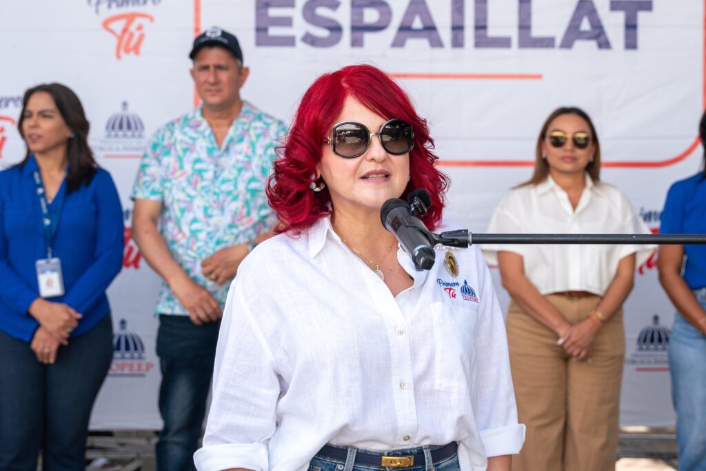 El Gobierno dominicano, a través de la Dirección de los Proyectos Estratégicos y Especiales de la Presidencia (Propeep), llevó durante dos días consecutivos su jornada de inclusión social “Primero Tú” a las provincias La Vega y Espaillat.