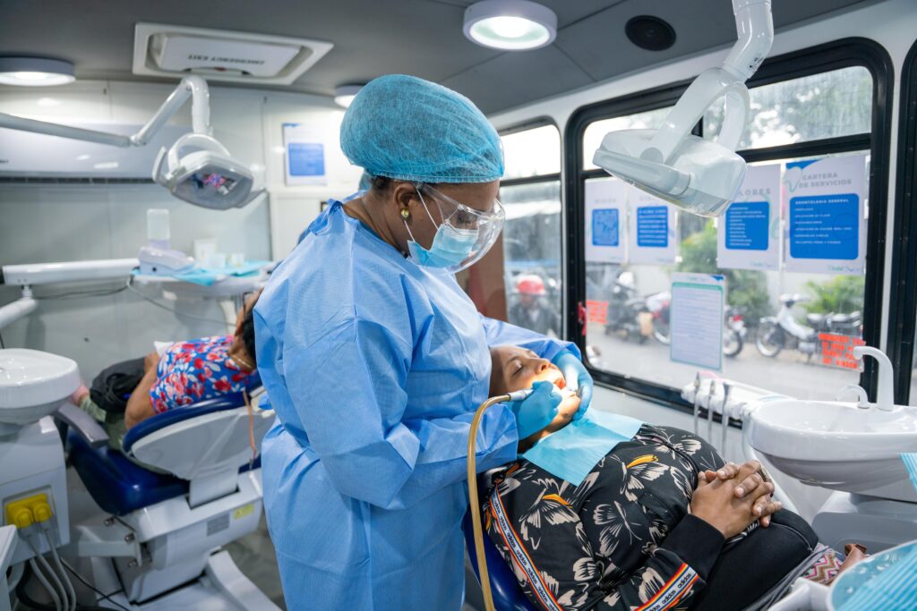 El Gobierno dominicano, a través de la Dirección de los Proyectos Estratégicos y Especiales de la Presidencia (Propeep), llevó durante dos días consecutivos su jornada de inclusión social “Primero Tú” a las provincias La Vega y Espaillat.