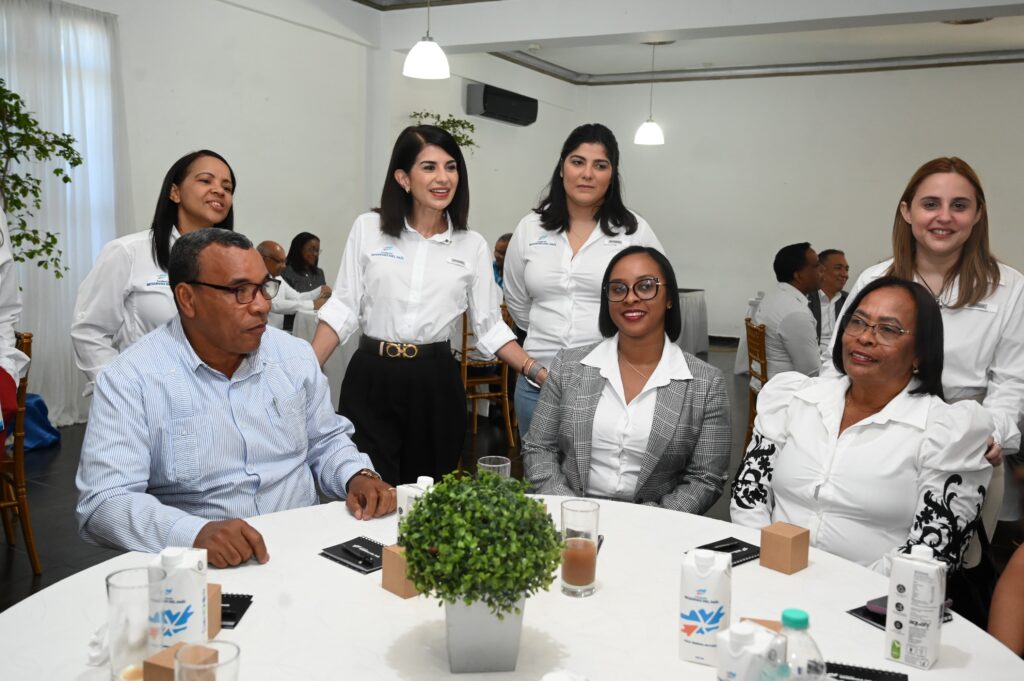 La Fundación Reservas del País celebró un encuentro con cooperativas y asociaciones aliadas de la zona Sur, con el objetivo de conocer sus próximos proyectos, promover los servicios disponibles y afianzar la relación de colaboración que impulsa el desarrollo del sector.