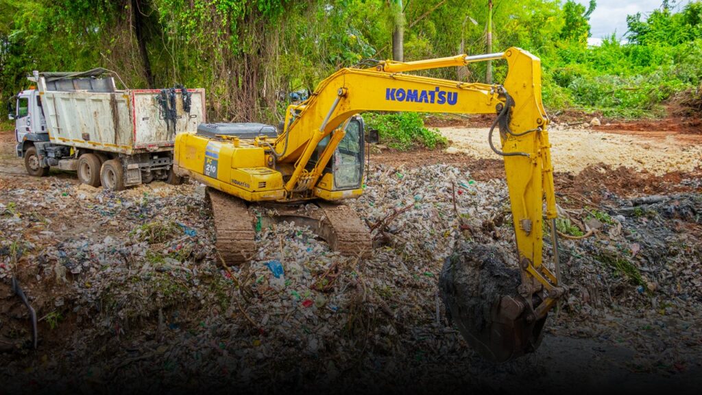 En un esfuerzo conjunto por la salud pública y la preservación ambiental, la Unidad Ejecutora de la Presidencia (Eco5RD) y el Ayuntamiento Municipal de Higüey culminaron con éxito el saneamiento integral de la cañada Arroyo Caguero.