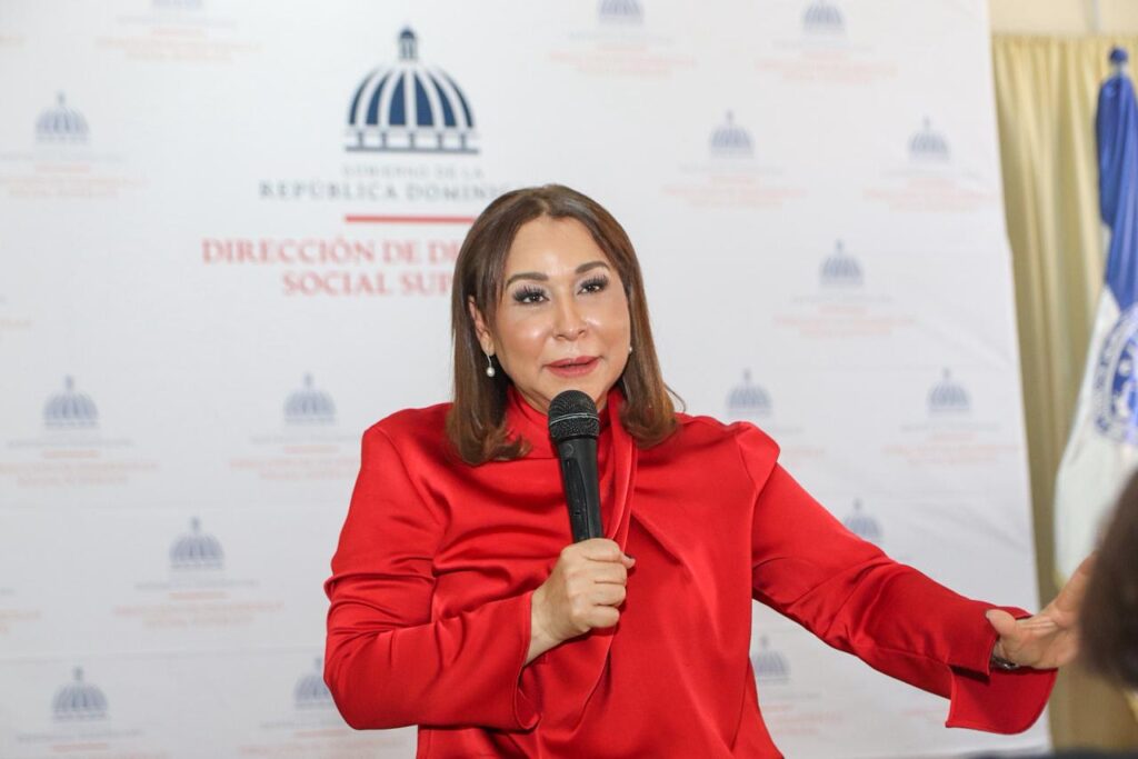  La Dirección de Desarrollo Social Supérate se trasladó este viernes a la provincia de La Vega para escuchar de cerca a las familias beneficiarias de los programas de protección social ofrecidos a miles de hogares en esta demarcación, con el objetivo de identificar avances y desafíos en el acceso a los subsidios y en el desarrollo de capacidades para la superación de la pobreza.