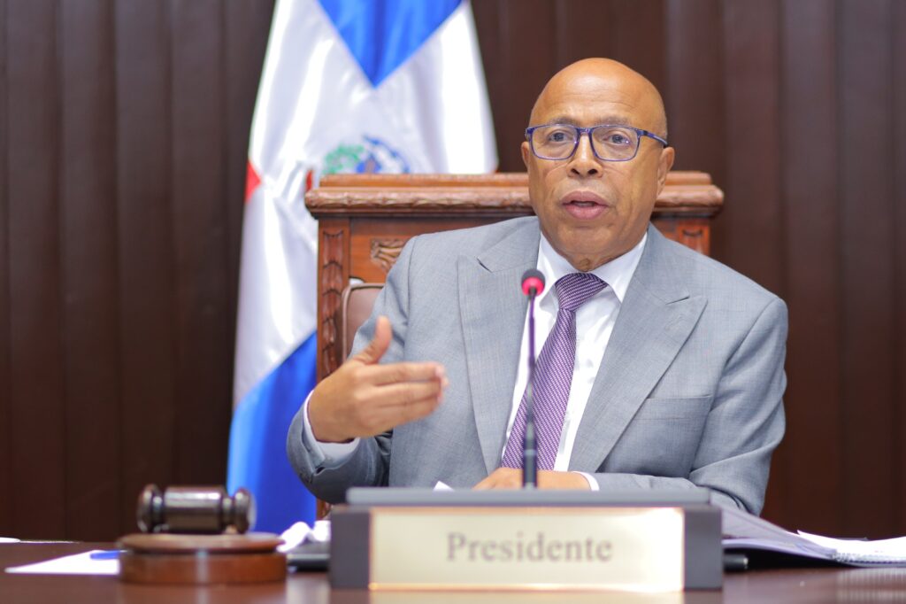 La Cámara de Diputados aprobó este martes, en segunda discusión, el proyecto de ley que modifica el capítulo IV de la Ley 21-18, sobre regulación de los estados de excepción contemplados por la Constitución de la República Dominicana.