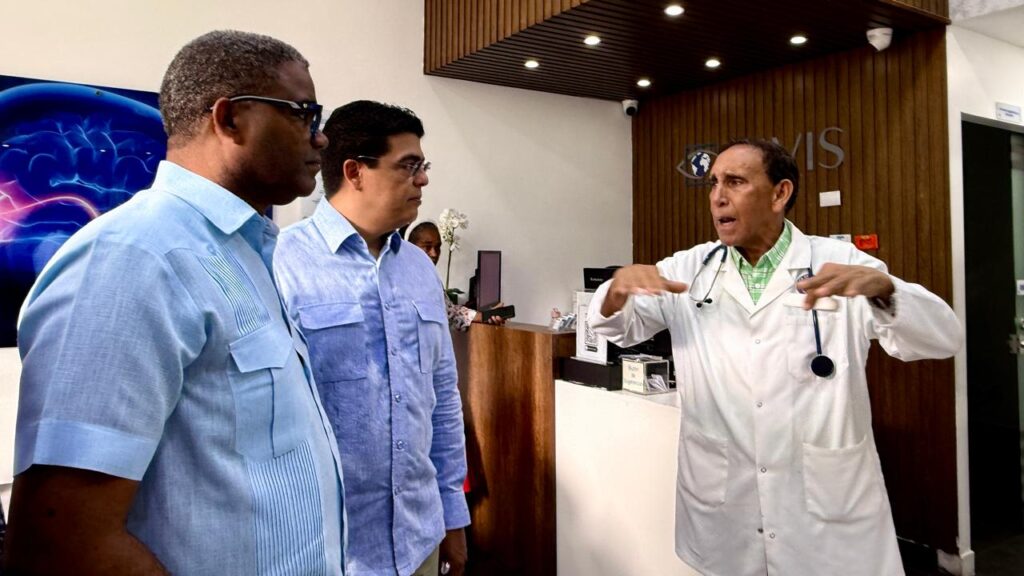 El director general de los Programas Estratégicos y Especiales de la Presidencia (Propeep), Robert Polanco, resaltó la necesidad de fortalecer y rescatar los valores patrios en las presentes y futuras generaciones, durante su participación en la Parada Cívica organizada por la Fundación Cruz Jiminián.