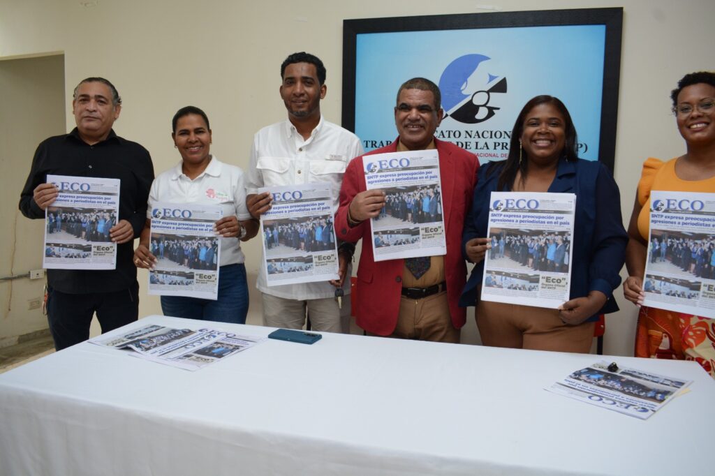  El Sindicato Nacional de Trabajadores de la Prensa (SNTP) puso en circulación este jueves el primer número de ECO, su órgano oficial de comunicación para el período 2025-2027, durante un acto encabezado por su secretario general, Manuel Ureña Ángeles, en la casa del periodismo dominicano.