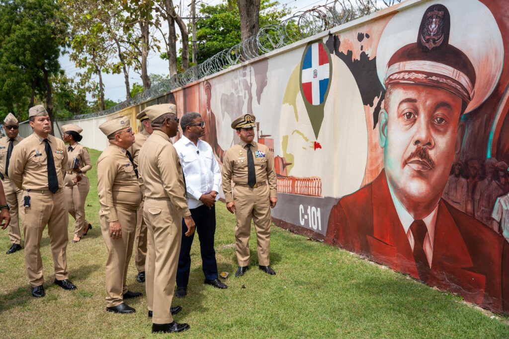 Propeep inaugura Paseo de los Colores en la Armada Dominicana en reconocimiento a su legado histórico naval