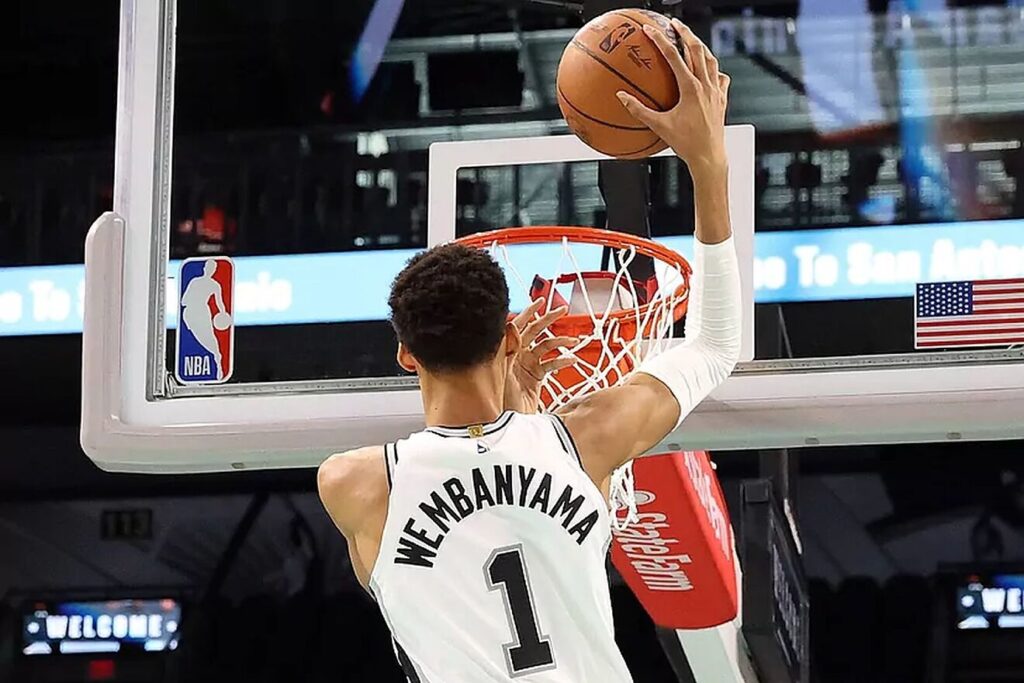 Finales NBA 2026, Knicks vs Spurs Juego 3, Karl-Anthony Towns, Victor Wembanyama, baloncesto en vivo, Madison Square Garden.