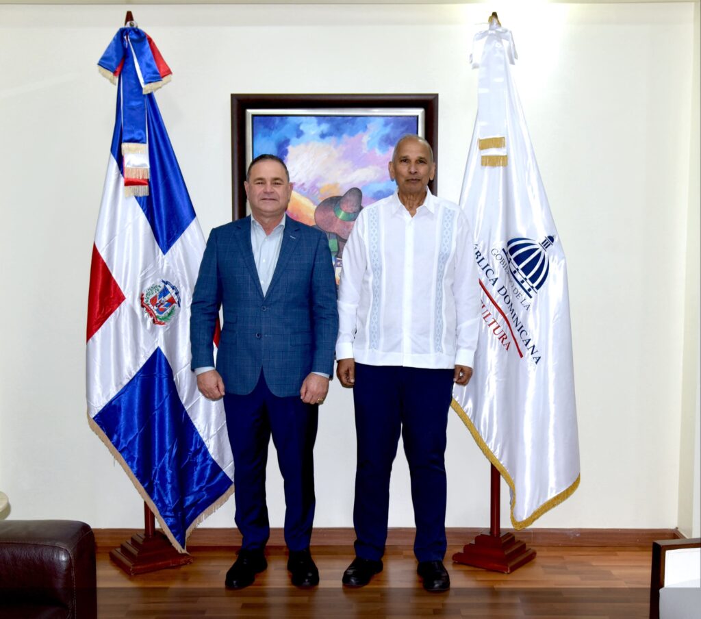 El Ministerio de Agricultura y el Instituto Interamericano de Cooperación para la Agricultura (IICA) acordaron la creación de un Hub Regional de Agronegocios con sede en la República Dominicana, una plataforma que impulsará la innovación, la inversión, el comercio, la capacitación y la cooperación técnica en beneficio de los países miembros del Sistema de la Integración Centroamericana (SICA) y de la Comunidad del Caribe (CARICOM).