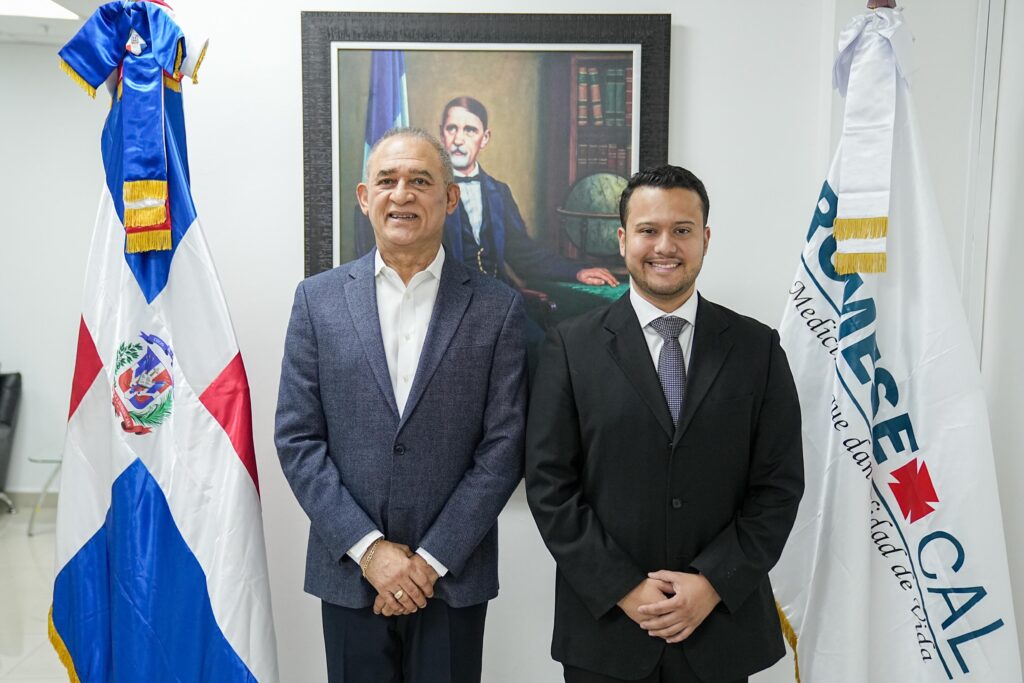  El modelo de Farmacias del Pueblo que administra el Programa de Medicamentos Esenciales y Central de Apoyo Logístico (PROMESE/CAL) despertó el interés de autoridades hondureñas, quienes evalúan la posibilidad de implementar una iniciativa similar en su país para ampliar la cobertura de medicamentos a bajo costo para la población.